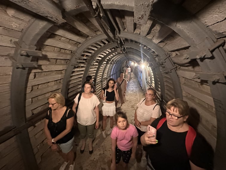 Przewodnik Sandomierz Oprowadzanie Wycieczek Podziemna Trasa Turystyczna